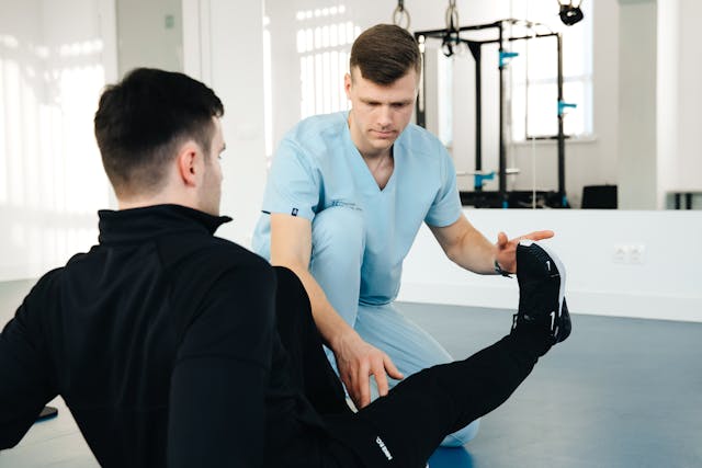 Doctor Physiotherapy Clinic in Krishna Nagar, Delhi Searching24